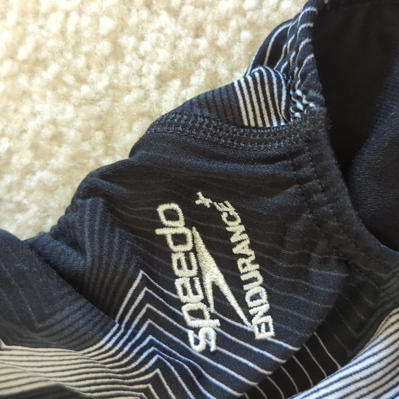 New Speedo Endurance+, Black/White, Size 20 - Picture 3 of 7